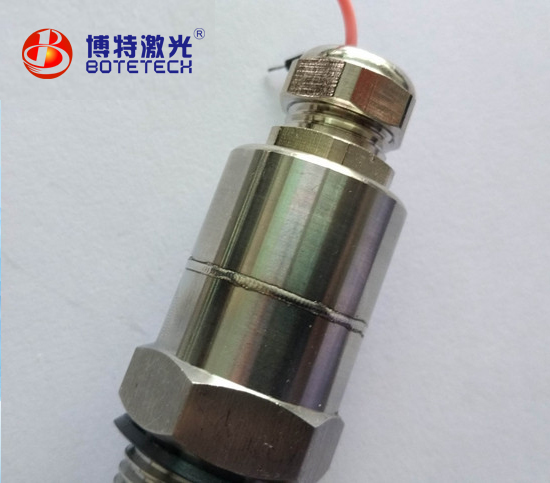 不銹鋼轉(zhuǎn)感器環(huán)縫自動激光焊接機